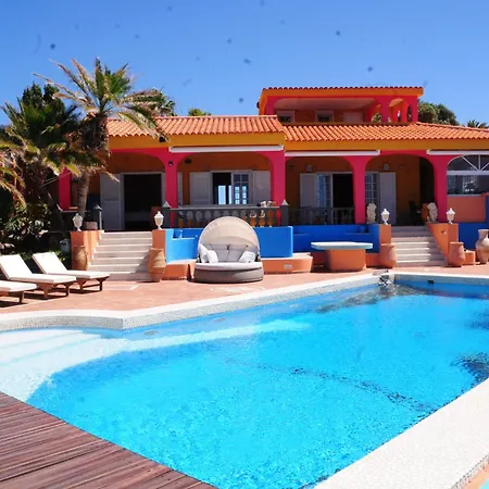 Villa Gwai Callao Salvaje