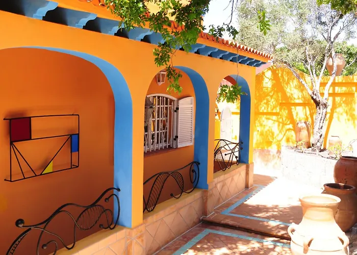 Gwai Villa *