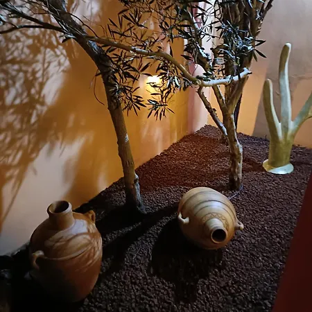 Gwai Villa *